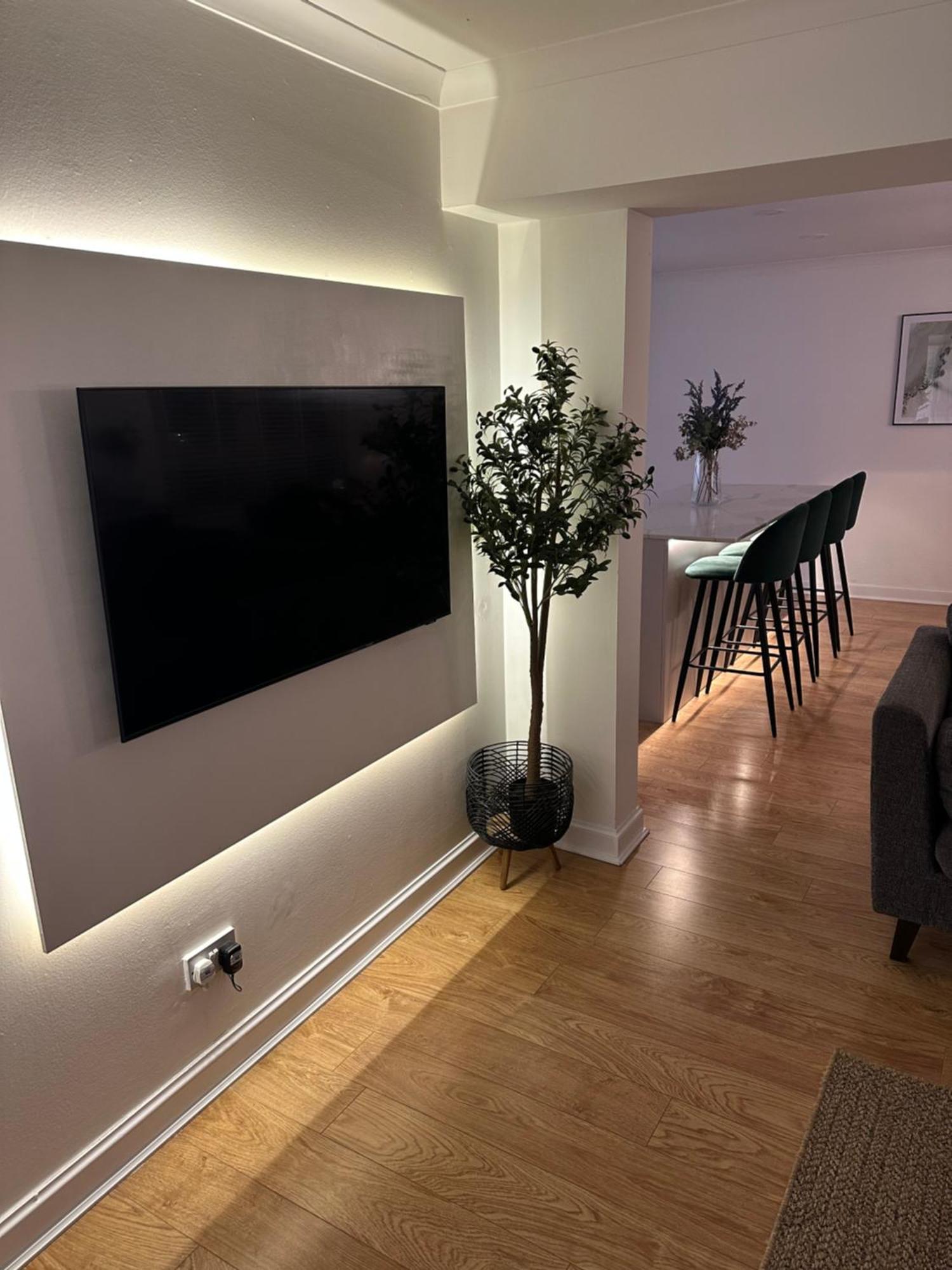 Lux 2 Bedroom Ground Floor Apartment エディンバラ エクステリア 写真